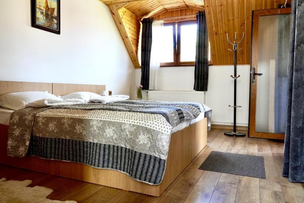 Casa Felice Hotel Brasov Exterior photo