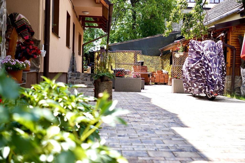 Casa Felice Hotel Brasov Exterior photo
